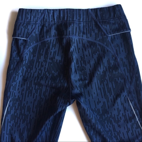 Adidas women’s climate athletic capris in small - Picture 8 of 12